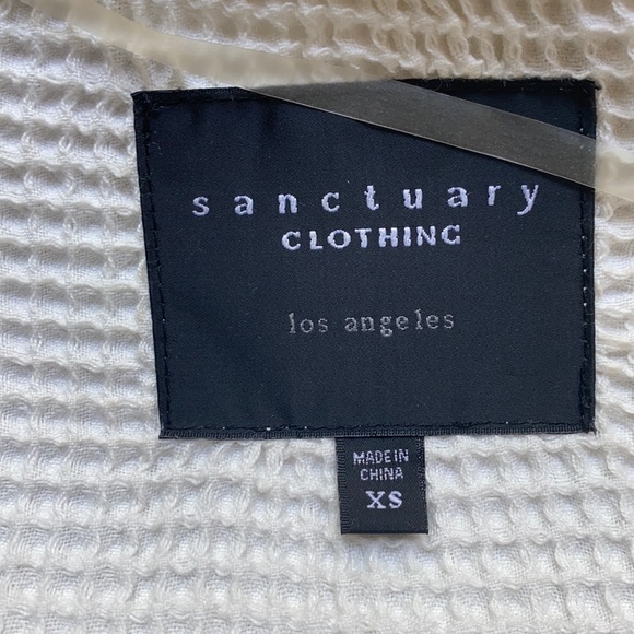 White jacket - Picture 3 of 5